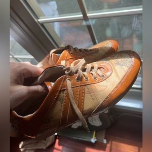 Alviero Martini Geo Crossing Sneakers. EU size 37 US size 6.5